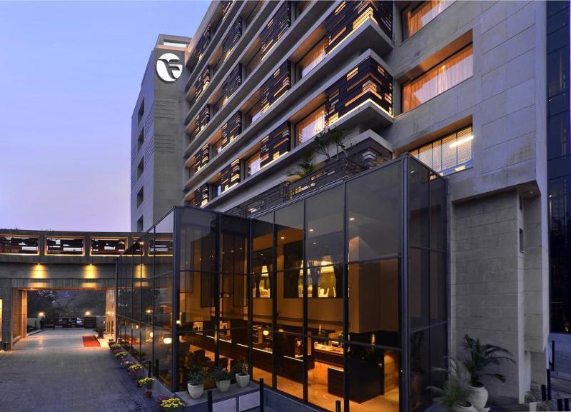 Fortune Sector 27, Noida - Member Itc Hotels' Group Exterior photo