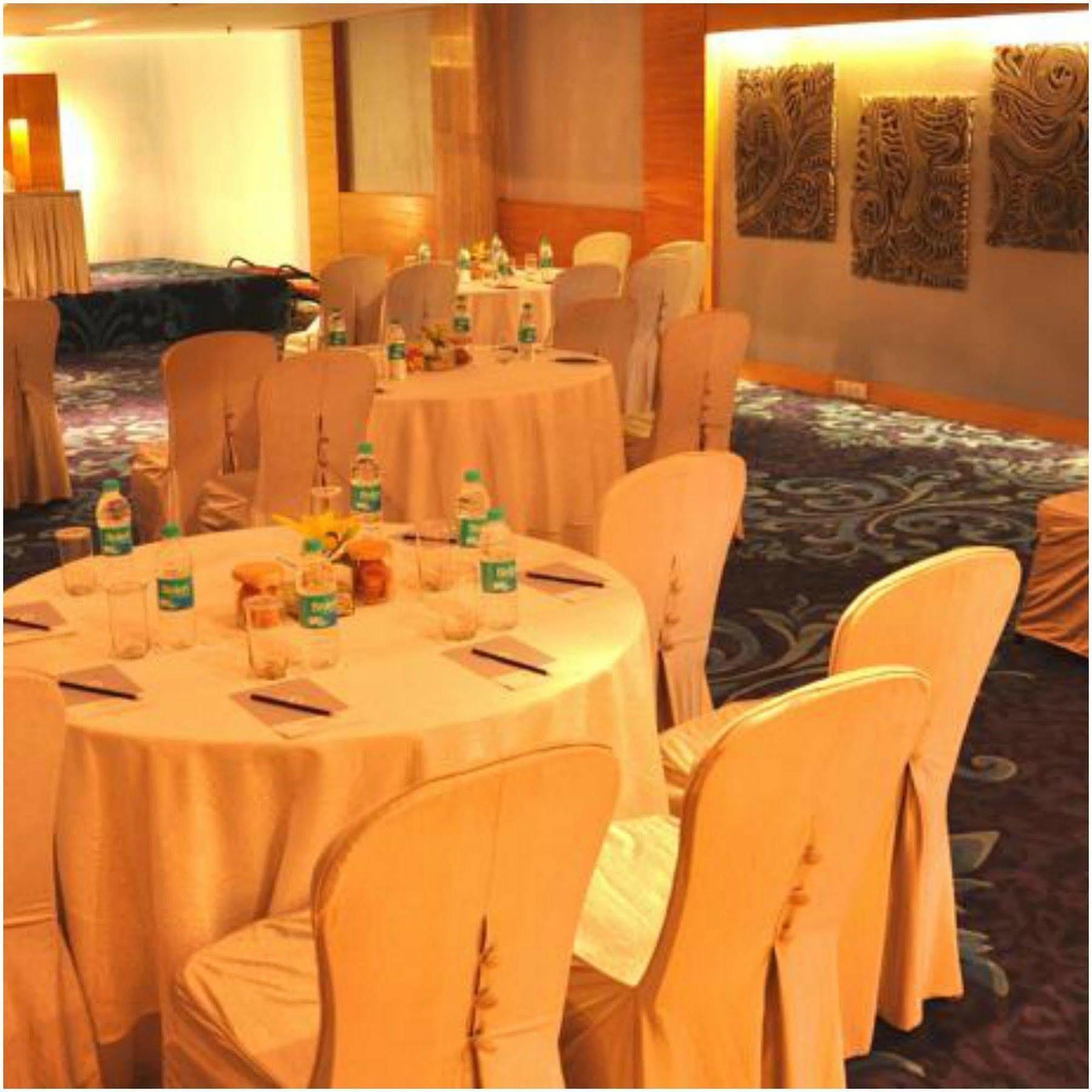 Fortune Sector 27, Noida - Member Itc Hotels' Group Exterior photo
